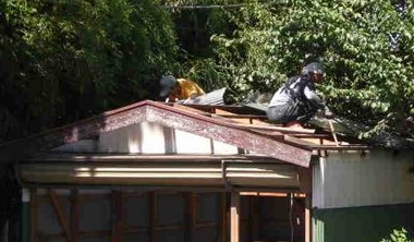 葉山町 / プレハブ小屋の解体、コンクリートはつり工事、カーポート屋根撤去